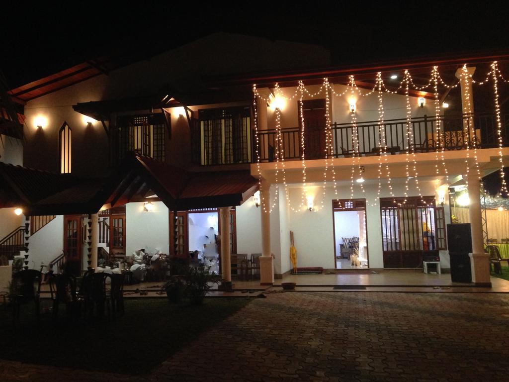 Villa Shanaya Hikkaduwa Exterior photo